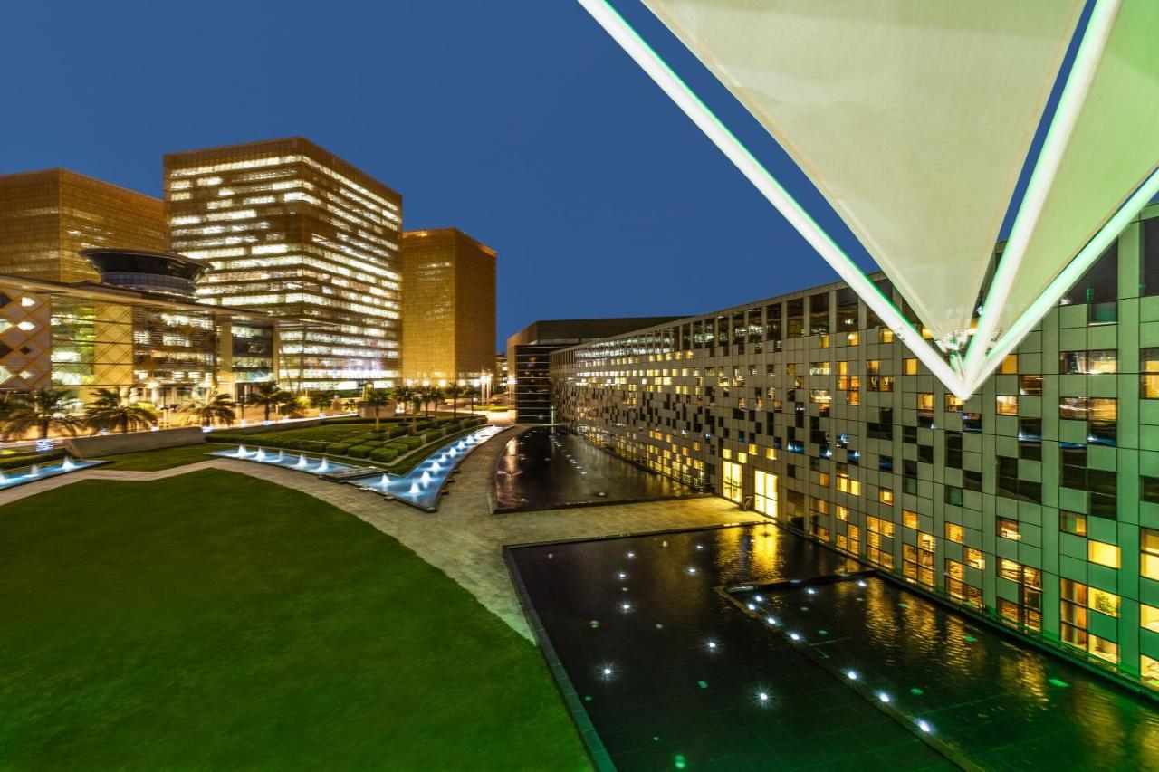 Crowne Plaza Riyadh - Rdc Hotel & Convention, An Ihg Hotel Bagian luar foto